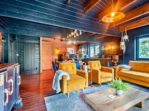 Fully equipped holiday home with barbecue, garden & hot tub | Dogs allowed - Image 5
