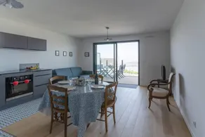 Holiday apartment with terrace - Image 3
