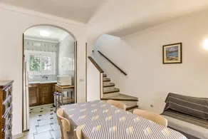 Holiday home with terrace | City view - Image 3