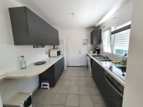 Fully equipped big holiday home with barbeque, garden & terrace | Next to the beach - Image 4