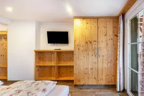 Speckhuisli – Mettmablick with Balcony, Breakfast, Sauna, Mountain View, Guesthouse - Image 2
