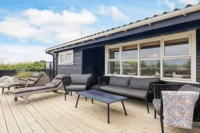 Holiday home with terrace & garden | Next to the beach | Pets allowed - Image 5