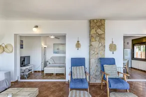 Fully equipped nice holiday home with fast internet, garden & terrace | Sea view | Perfect for remote work - Image 5