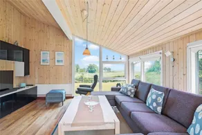 Holiday home with sauna, barbecue & garden | Sea view - Image 2
