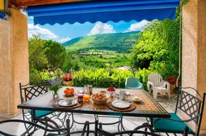 Fully equipped holiday apartment with terrace, pool & garden | Mountain view - Image 2