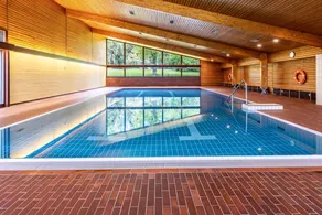 Appartamento con piscina riscaldata e sauna | Vista sul giardino - Image 2