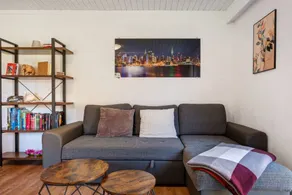 Idyllic Apartment by the Forest Edge with Private Terrace, Shared Garden, and Wi-Fi - Image 2