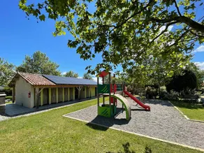 Beautiful unique accommodation with terrace & pool - Image 3