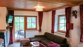 Holiday home with garden, barbecue & terrace - Image 3