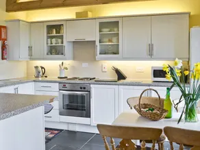 Child-friendly cottage - Image 5