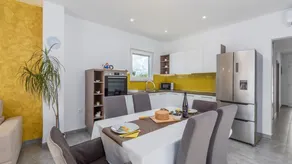 Nice flat with terrace, BBQ & private pool | Pets are welcome - Image 4
