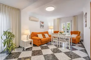 Holiday home with terrace & garden | Mountain view - Image 2
