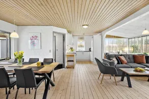 House with terrace, BBQ & garden | Pets allowed - Image 5