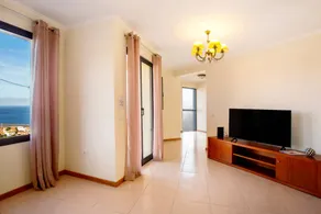 Holiday Home 'Casa Da Bemposta' with Sea View, Balcony and Wi-Fi - Image 4