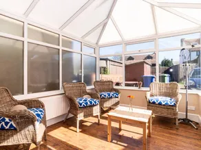 Child-friendly lovely cottage with terrace & garden | Beach view | Pets allowed - Image 3