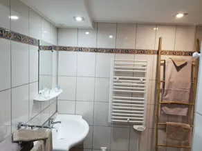 Charming mountain B&B rooms, pets allowed with approval - Image 3