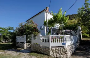 House with terrace, garden & fast internet | Sea view - Image 2