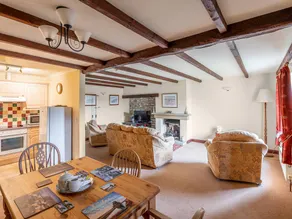 Children-friendly cottage with barbeque & garden - Image 3