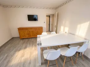 Apartment with sauna | City view - Image 5