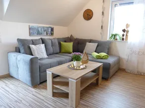 Appartamento con giardino, terrazza e piscina | Vista sulla piscina - Image 3