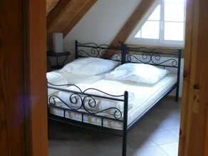 Apartment 'Ferienwohnung Bretterschlupf' with Shared Garden, Balcony and Wi-Fi - Image 4