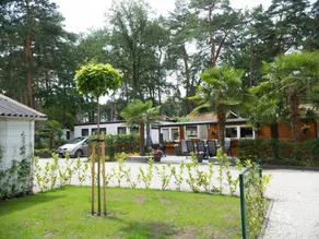 Holiday home with garden & terrace - Image 5
