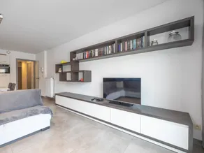 Flat with terrace - Image 5