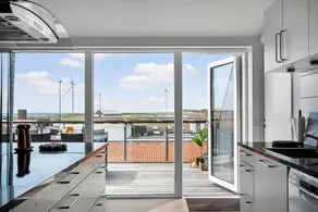 Apartment with terrace & jacuzzi | Sea view - Image 3