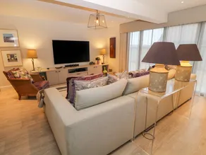 Fully equipped cottage with garden | Beach view | Pet-friendly - Image 5
