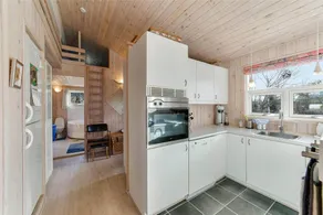 House with terrace, hot tub & sauna - Image 5