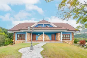 Children-friendly house with garden, barbeque & fast internet | River view | Good for workation - Image 3