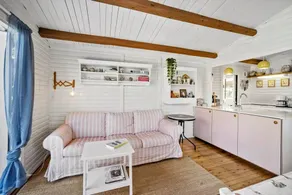 Fully equipped house with barbecue, terrace & garden | Pets allowed - Image 3