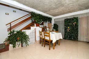 Holiday apartment with terrace & BBQ | Garden view - Image 2