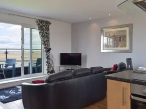 Family-oriented nice cottage with garden | Water view | Close to the beach - Image 2