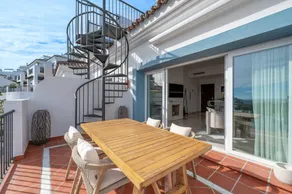 Apartment 'Paraiso Pueblo' with Sea View, Wi-Fi and Air Conditioning - Image 4
