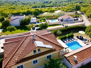 House with barbecue, sauna & terrace - Image 3