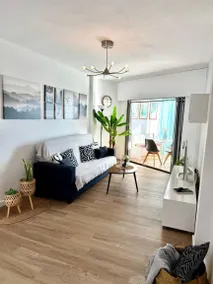 Apartment mit Meerblick und Pool in Almería für bis zu 4 Personen - Image 5
