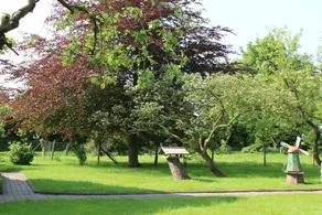 Holiday home with garden - Image 4