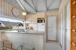 Fully equipped beautiful holiday home with terrace - Image 3