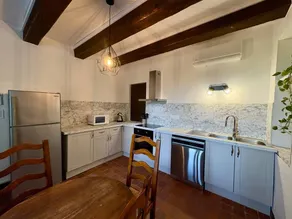 La Pallud Holiday Home: Mountain View, Wi-Fi, Air Conditioning - Image 3