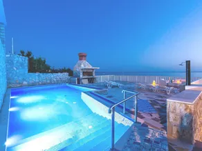 House with pool & terrace - Image 2