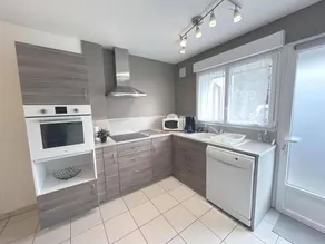 Wonderful gite with BBQ, terrace & garden - Image 4
