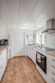 Agradable casa vacacional apta para familias con barbacoa, jardín y sauna - Image 4