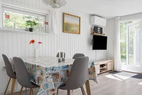 House with garden, terrace & barbecue - Image 3