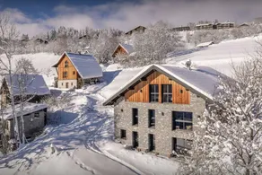 Chalet with BBQ, garden & terrace - Image 3
