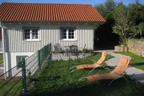 Holiday home with terrace & barbeque - Image 4