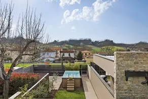Ferienhaus mit Whirlpool, Pool und Terrasse | Bergblick - Image 4