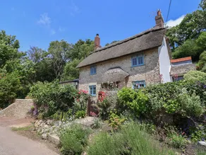 Child-friendly cottage with garden | Pets allowed - Image 2