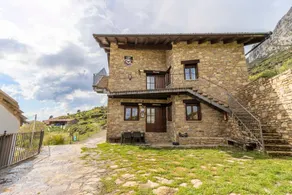 Charmant appartement adapté aux familles avec terrasse, barbecue et jardin | Vue jardin - Image 2