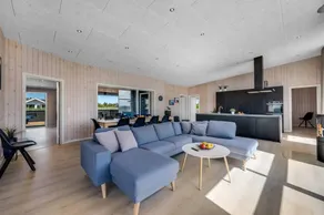 Child-friendly big house with hot tub, sauna & terrace | Beach nearby | Dogs allowed - Image 3